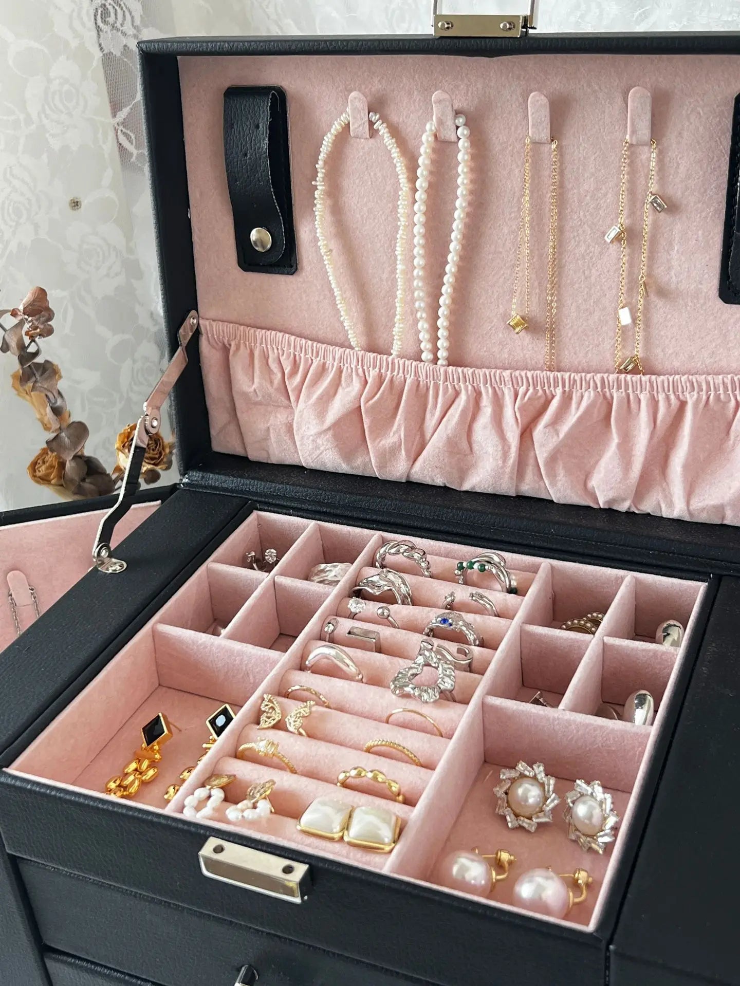Majestique Jewelry Box